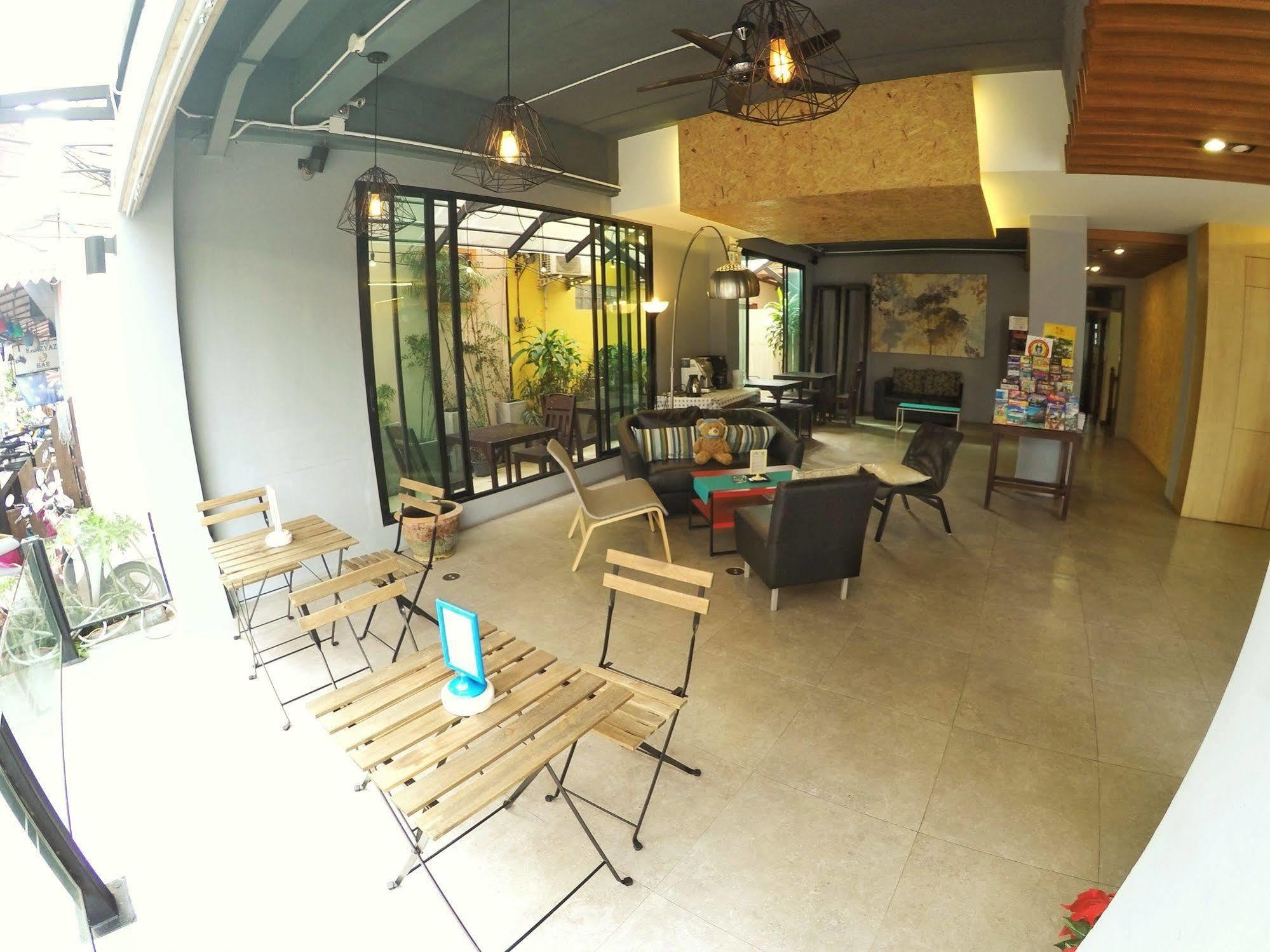 Sea Front Home Hotel - Patong Beach Экстерьер фото