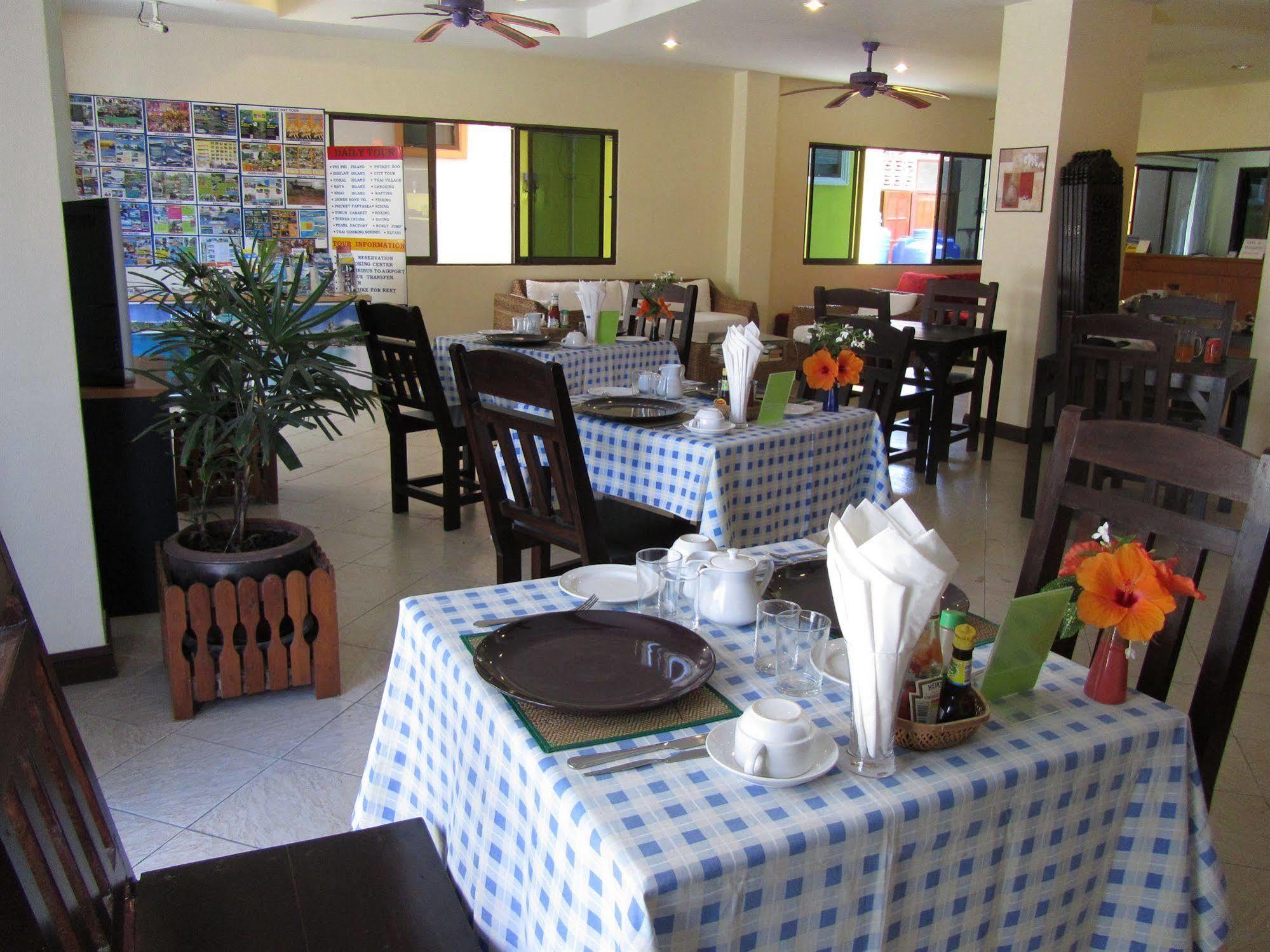 Sea Front Home Hotel - Patong Beach Экстерьер фото